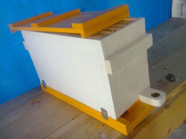 portanucleo de 5 bastidores con alimentador externo

